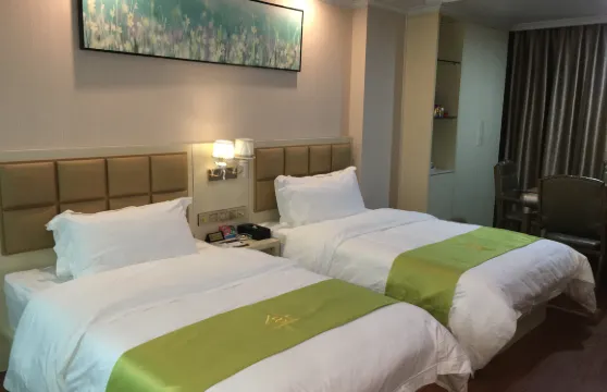 陸川八方商務酒店