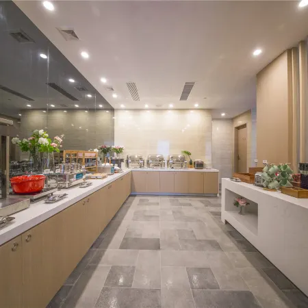 Jinjiang Inn Select (Xiaogan Changzheng Road Sports Center)