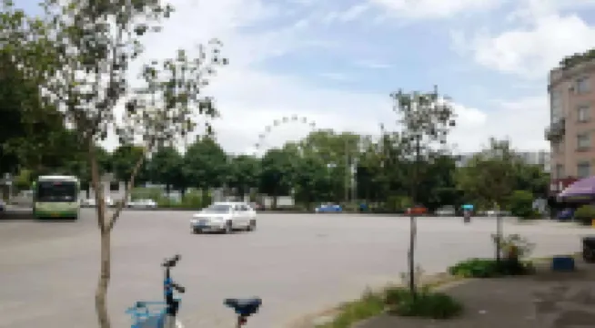 Yulin Renhe Hotel