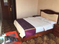德令哈三和商务酒店 - 标准大床房