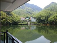 安吉天悦湖景居山水民宿 - 舒适湖景大床房