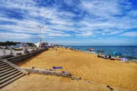 180-degree Seaview Apartment (Rizhao Wankou Lighthouse Scenic Spot Store)