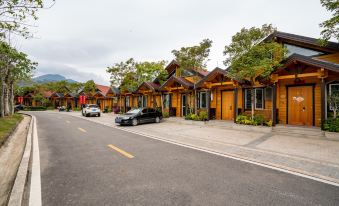 Ziyu Wooden House Villa