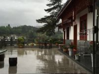 九华山松苑山庄 - 家庭亲子房