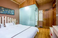 Anyu · Wooden House