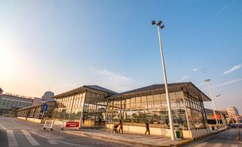 Roomme Apartment Hotel (Guilin High-speed Railway North Station) - Hizvo
