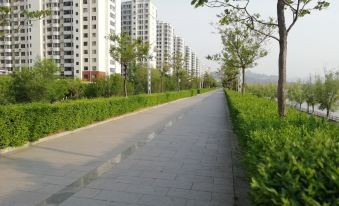 Chengde Youyuan Daily Rental Apartment