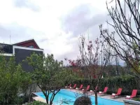 Tiantai He Hotel - Rooftop Pools