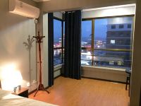 敦煌天河湾河景公寓 - 河景六室三床房