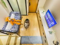 广州智萃荣公寓 - 复式大床房