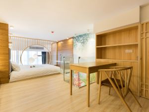Manxin Louzhu Apartment