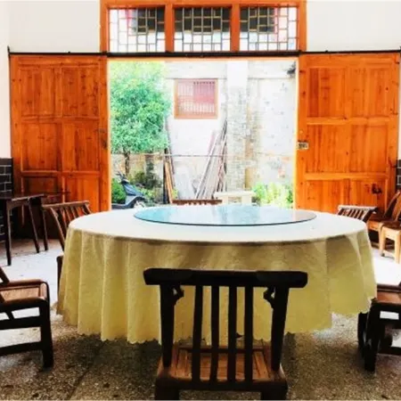 Yueyang County Tongle Chinese Inn