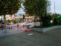 Zunyi Fenghe Apartment