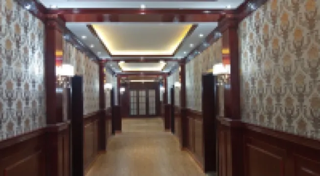 央科民宿 松潘（黄竜九寨高速鉄道駅）