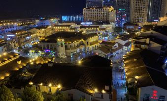 Meigui Xiaoyuan Duplex Apartment - Housity