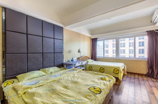Yantai Hainabian Scenic Apartment