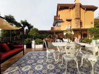 Yunzhong Manbu Banshan Huashu Hotel