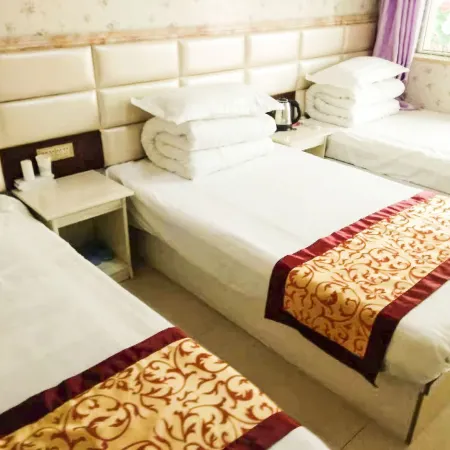 Ulan Yongshun Pavilion Hotel