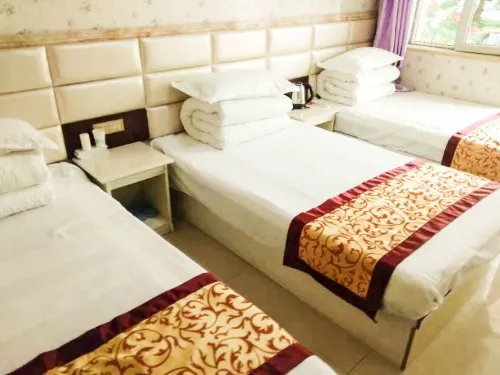 Ulan Yongshun Pavilion Hotel - 2-Star