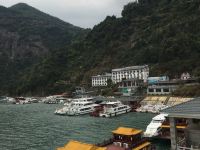 资兴湖景小站客栈 - 温馨大床房