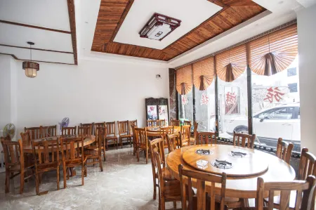 Enshi Moye Homestay (Grand Canyon Branch) Отели рядом с достопримечательностью «Yizhuxiang Column»