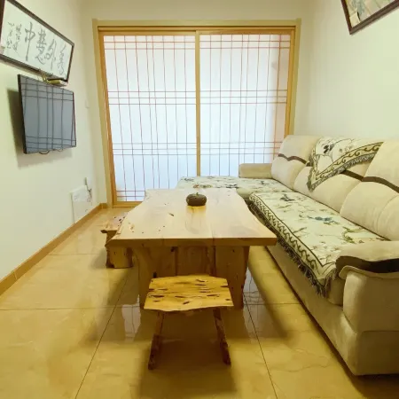 Ajian Beihuanghai Wenquan Apartment