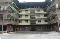 Xiannüshan Zhoujia Brothers Village
