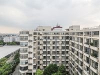 iFamily爱家公寓(上海新金桥路店) - 精致一居室