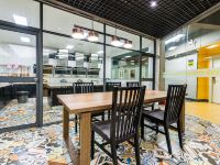 大管家公寓(宁波奇异果社区店) - 精致北欧花园大床房