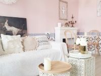 塔莎的小窝公寓(胶州2号店) - 粉色一室大床房