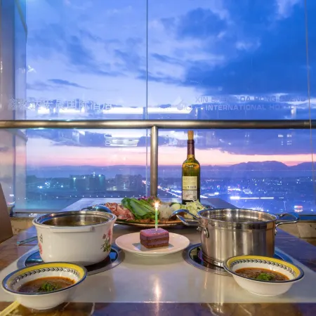 Xin Sheng Da Hong Sheng International Hotel Отели рядом с достопримечательностью «Озеро Дяньчи»