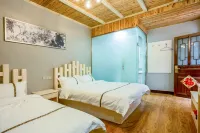 Anyu · Wooden House