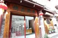 Fenghuang Jingqi Riverside Chinese Inn (Fenghuang Ancient Town) - Inns