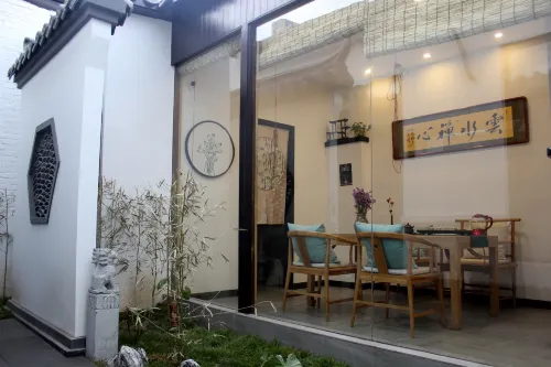 Xishe Homestay (Ancient City of Zhengding Linji Temple) - parking
