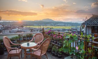 Floral Hotel·Qin Changsheng Inn(tengchong)