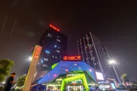 ZEFLOWERS Designer Apartment(Nantong Wanda Plaza)