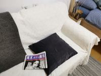 黑与白studio公寓(西安岳家寨村店) - 静谧一室大床房