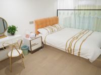 珠海寓居小栈公寓 - 奢复式大床房