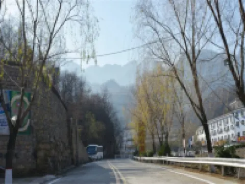 Lushan Shamen Sunshine Manor Farm Stay - 주차장