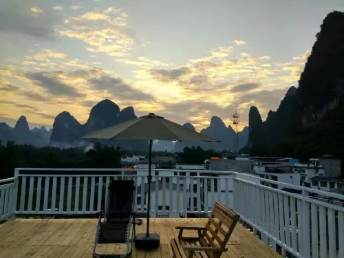 陽朔假日麗景客棧 - 旅館