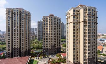 Qingdao Qinhai Life First Line Seaview Holiday Apartment