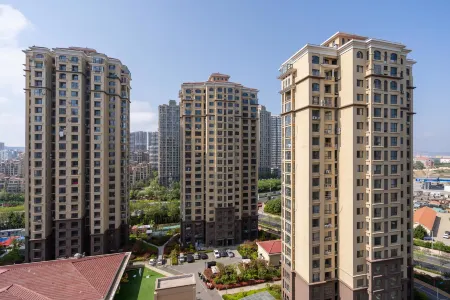 Qingdao Qinhai Life First Line Seaview Holiday Apartment