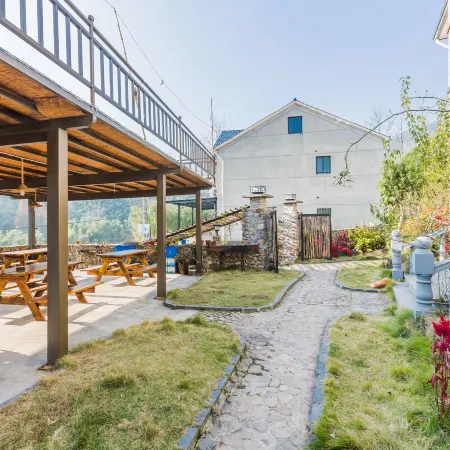 Mogan Mountain House