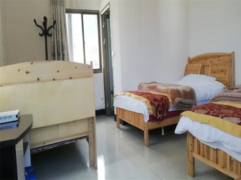 Luoping Haojinglou Homestay