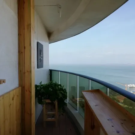 Beihai yezi seaview garden balcony apartment