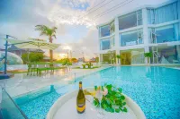 Dream Island Resort