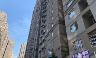 Xi'an Three Garfield Cat Apartment - Housity
