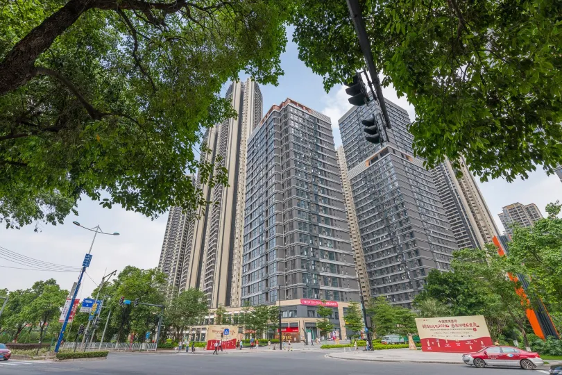 Gardening Hotel Apartment (Guangzhou Xilang Subway Station Zhonghai Huawan Branch)