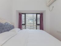 武汉未来城皇冠酒店式公寓 - 智能高清影音大床房