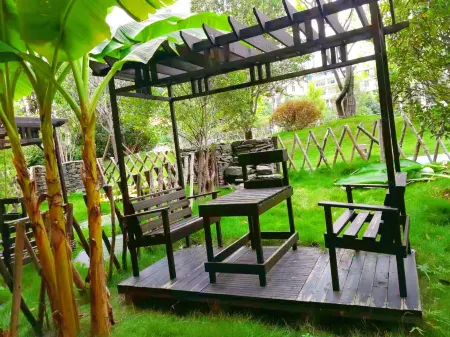 Danzhai Jufulin Inn Отели рядом с достопримечательностью «Longjing Ancient Pavilion»